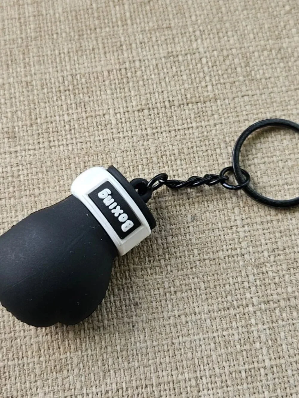 Boxing Glove Keys Holder Black/White Rubber Glove Keychain Key Ring New